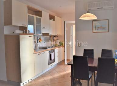 Trosoban stan, Rovinj, prodaja, 450000 €, 80 m2