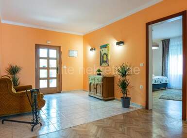 Trosoban stan, Opatija, najam, 1250 €, 115 m2