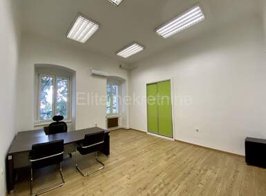 Poslovni prostor, Rijeka, Centar, najam, 400 €, 24 m2