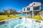 Kuca, Poreč, Mihatovići, prodaja, 690000 €, 262 m2