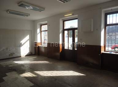 Poslovni prostor, Bakar, Bakar-dio, prodaja, 128000 €, 72 m2
