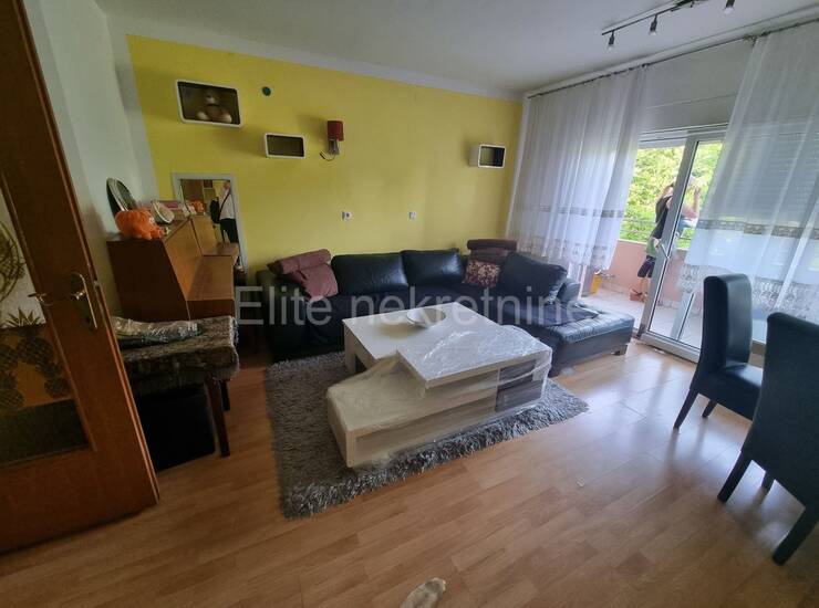 Matulji, Pobri - prodaja stana, 78 m2, visoko prizemlje, 2 parkirna mjesta!