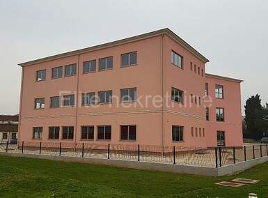 Poslovni prostor, Rovinj, prodaja, 3024984 €, 1260 m2