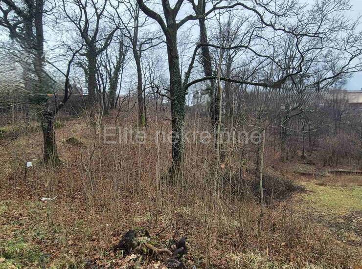 Čavli, centar - prodaja građevinskog zemljišta u strogom centru 2390 m2 