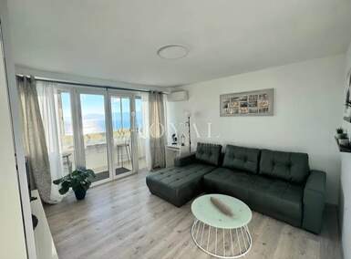 Trosoban stan, Rijeka, Krimeja, najam, 750 €, 70 m2
