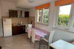 Na prodaju: Apartman u Novigradu s velikim vrtom.

Prodajemo apartman u Nov...