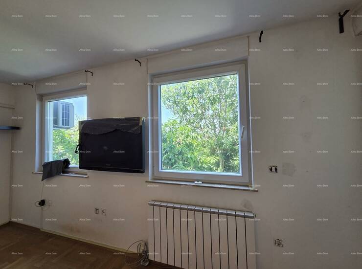 Na prodaju ugodan i funkcionalan stan površine 65 m², smješten u mirnom ...