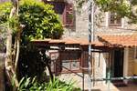 Mali Lošinj - prodaja kamene kuće s prekrasnom okućnicom