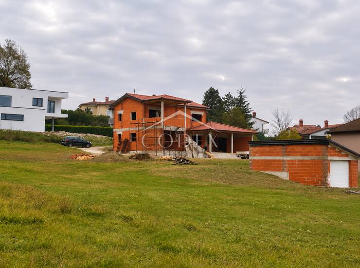 Buzet - prodaja građevinskog zemljišta na odličnoj lokaciji