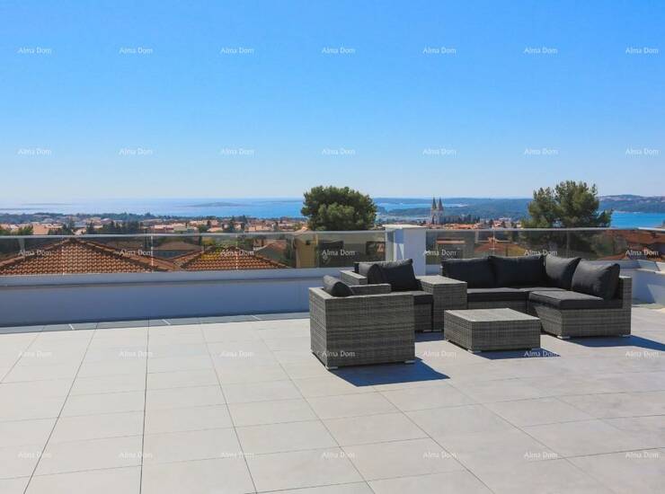 Na prodaju je luksuzna vila u Medulinu, ukupne stambene površine 340 m², ...