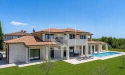 Kuca, Poreč, prodaja, 1350000 €, 350 m2