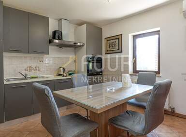 Cetvorosoban stan, Viškovo, Marčelji, prodaja, 275000 €, 164 m2
