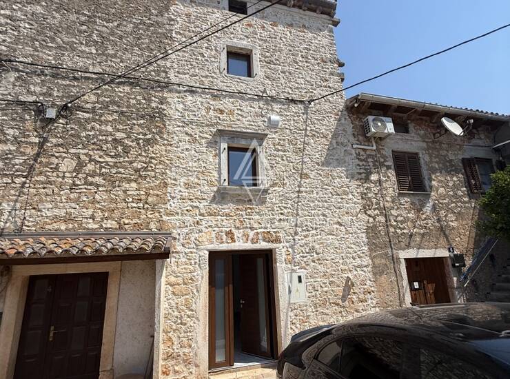 Istra, Poreč: Renovirana kamena kuća s pogledom na more