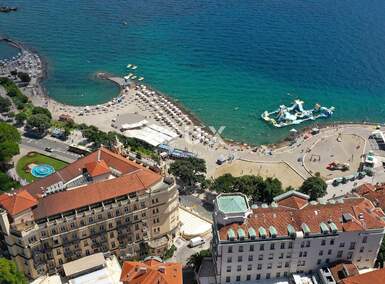 Dvosoban stan, Opatija, Opatija - Centar, najam, 1100 €, 48 m2