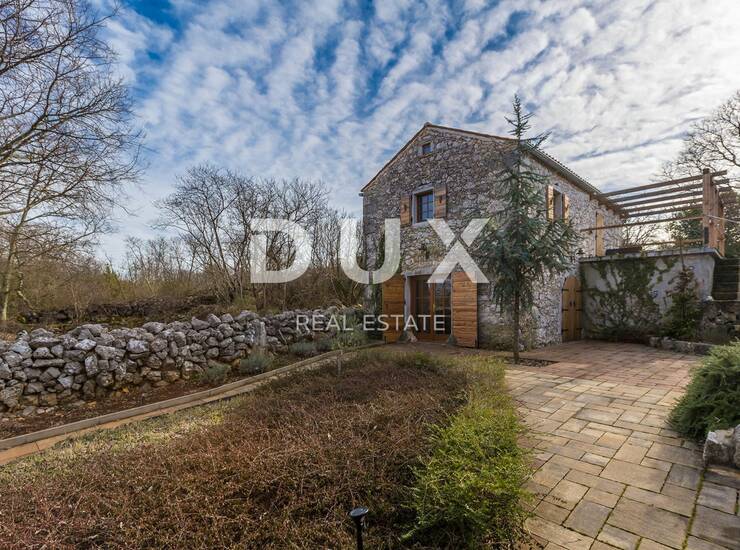 Krk, Malinska, kamena kuća, 141 m2, konoba