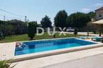 OPATIJA, MATULJI - Kuća (zgrada) 440m2 s pogledom na more i s bazenom + uređe — fotografija 5