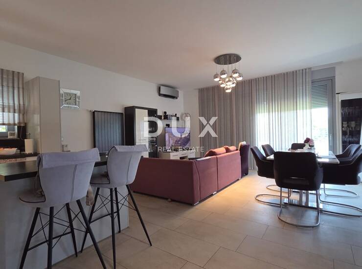 RIJEKA, KOSTRENA - Vila moderne arhitekture s pogledom na more, 297m2