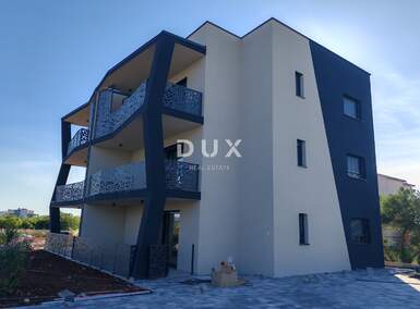 Trosoban stan, Sukošan, prodaja, 273000 €, 74 m2