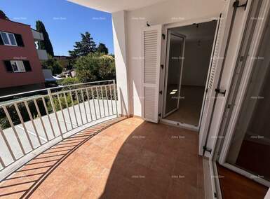 Trosoban stan, Novigrad, prodaja, 349000 €, 0 m2