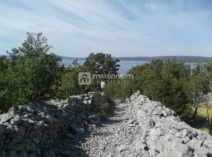 Selce, 2.126m2 poljoprivrednog zemljišta