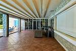 Oaza mira i privatnosti s bazenom na 2.480 m² okućnice...
