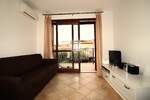 PRILIKA! Potpuno opremljen apartman s bazenom u resort kompleksu – Poreč