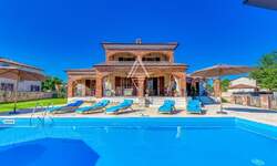 Kuca, Višnjan, prodaja, 650000 €, 205 m2