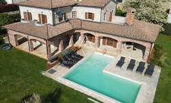 Kuca, Poreč, prodaja, 730000 €, 257 m2