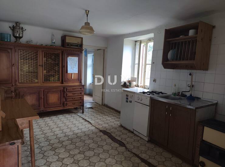 ISTRA, PERUŠKI – Autentična istarska kuća s dvorištem i ogromnim potencij — fotografija 6