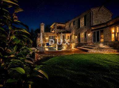 Kuca, Sveti Lovreč, prodaja, 715000 €, 219 m2