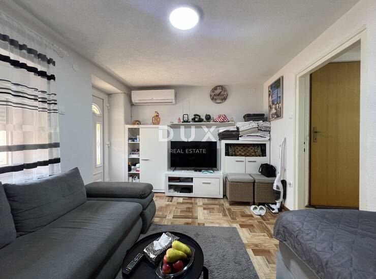 CRIKVENICA, CENTAR - potpuno obnovljena kuća s tri stambene jedinice u samom c — fotografija 5