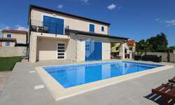 Kuca, Dobrinj, Kras, prodaja, 750000 €, 184 m2
