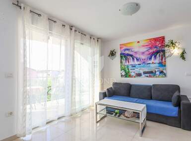 Trosoban stan, Umag, prodaja, 290000 €, 66 m2