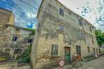 Momjan, samostojeća kamena kuća za renovaciju 