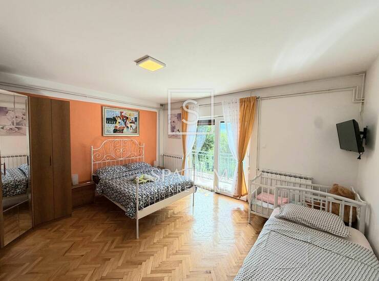 NOVI VINODOLSKI, BATER, KUĆA S BAZENOM I WELLNESSOM