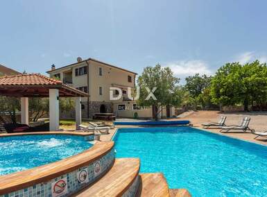 Kuca, Dobrinj, prodaja, 1050000 €, 300 m2