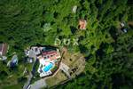 OPATIJA, DOBREĆ - Građevinsko zemljište s panoramskim pogledom na more i cij