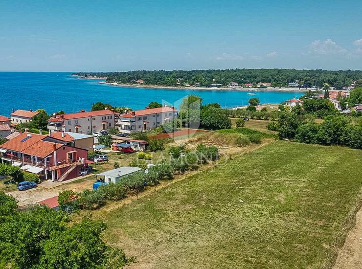 Umag, Lovrečica, zemljište sa dozvolom na 150m od mora!