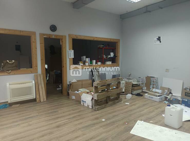 Rijeka, izvrsna lokacija nadomak centra grada, 108m2 poslovnog prostora
