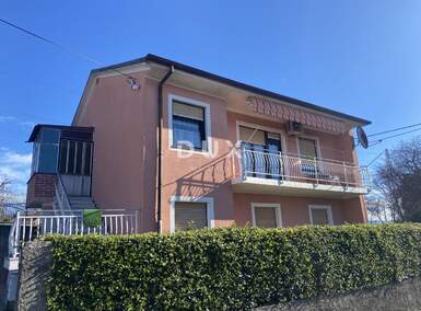 Kuca, Rijeka, Hosti, prodaja, 450000 €, 150 m2