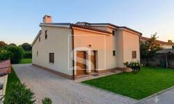 Kuca, Fažana, Valbandon, prodaja, 490000 €, 165 m2