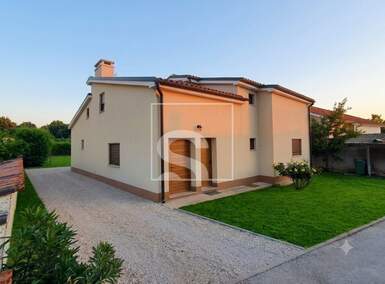 Kuca, Fažana, Valbandon, prodaja, 490000 €, 165 m2