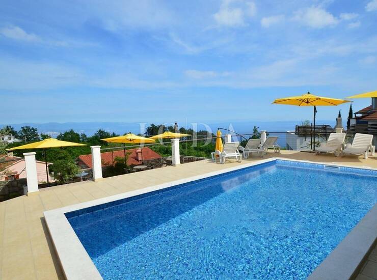 Opatija, okolica, apartmanska kuća sa prekrasnim pogledom na more — fotografija 2