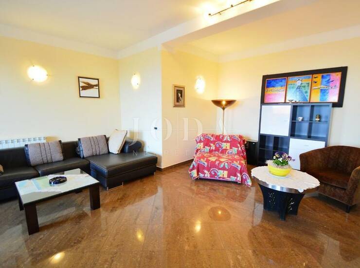 Opatija, okolica, apartmanska kuća sa prekrasnim pogledom na more — fotografija 6
