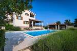 Svetvinčenat, okolica, Villa sa jacuzzijem i grijanim bazenom