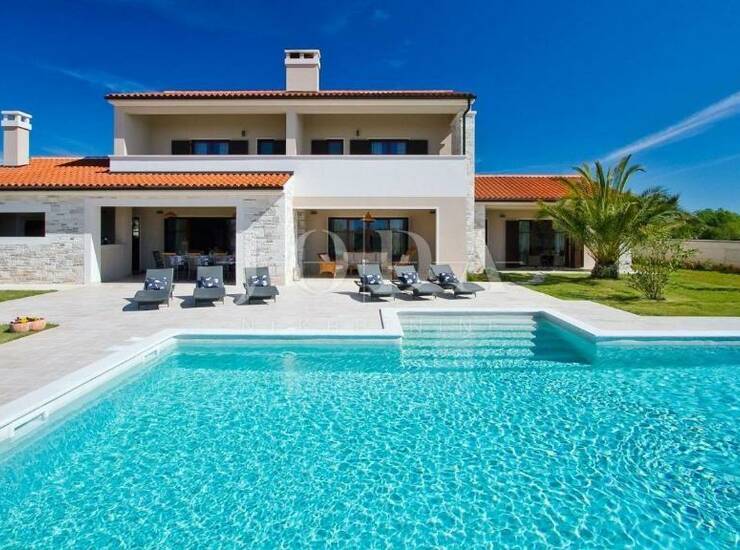 Svetvinčenat, okolica, prekrasna Villa sa bazenom — fotografija 3