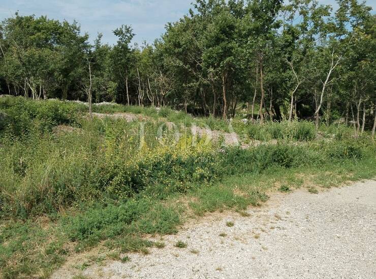 Labin, građevinsko zemljište na traženoj lokaciji