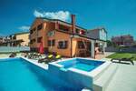 Kuca, Pula, Monte Magno, prodaja, 850000 €, 360 m2