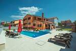 Kuca, Pula, Monte Magno, prodaja, 850000 €, 360 m2