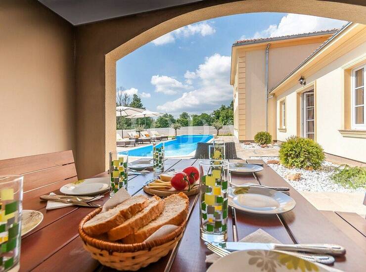 Barban, okolica, Villa na mirnoj lokaciji sa bazenom — fotografija 5